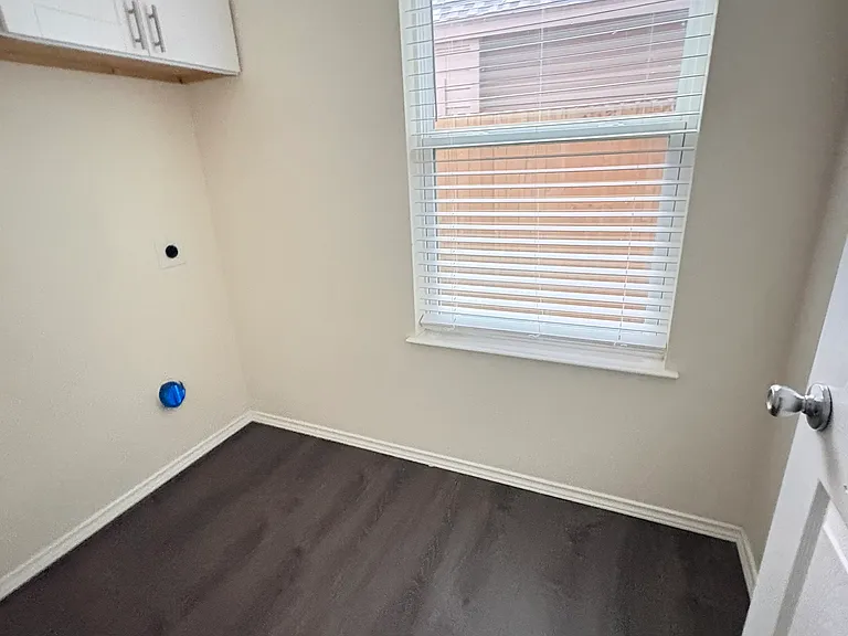 119 Bateman St — Photo 11
