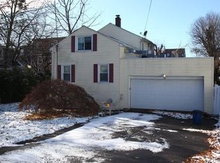 26 Park Pl, Port Chester, NY 10573