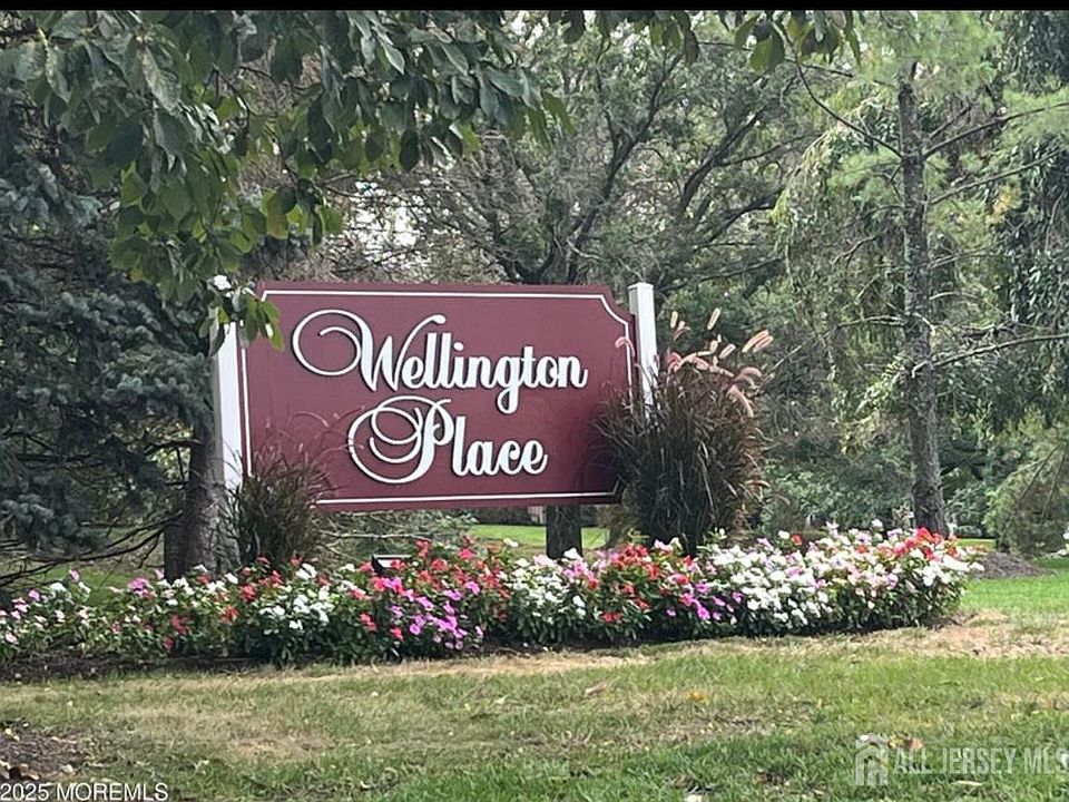 1st image of 315 Wellington Pl
