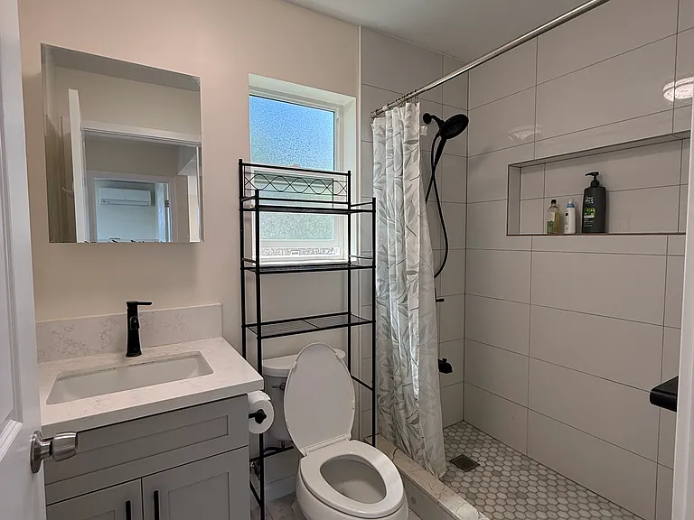 2226 Noah St #1 — Photo 15