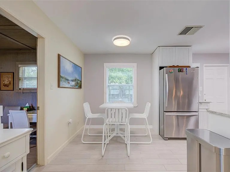 3200 W De Bazan Ave — Photo 8