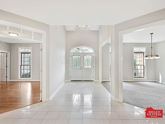 4th image of 177 Sycamore Dr