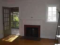3rd image of 722 E Northview Ave