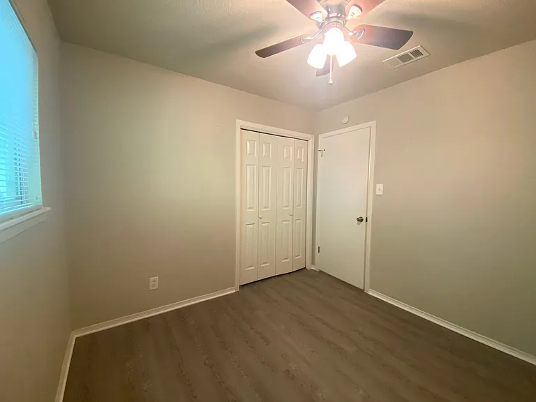 6400 Brookside Dr — Photo 19