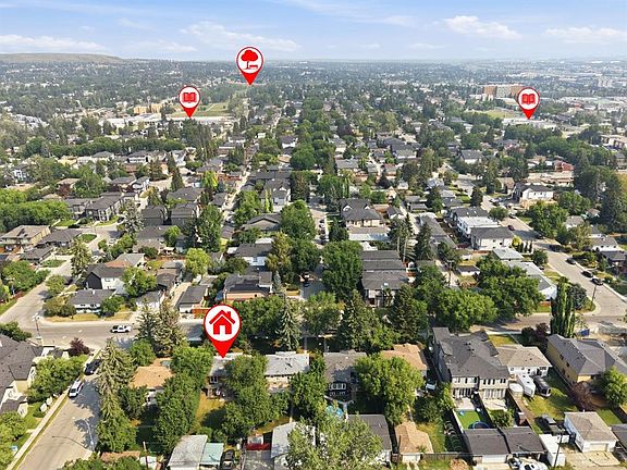 4th image of 235 N 32nd Ave NW