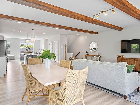 4th image of 110 Ailey Brook Way #200