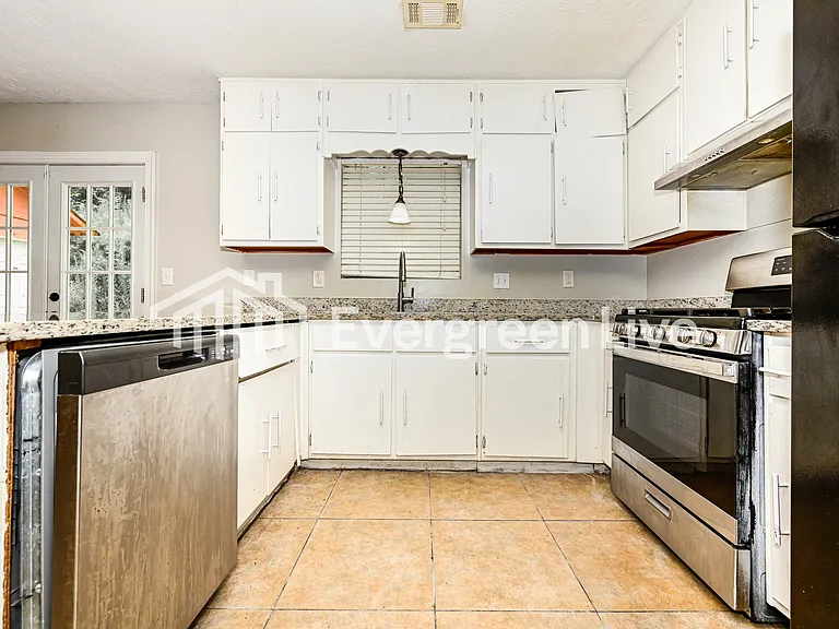 3687 Salem Dr — Photo 5