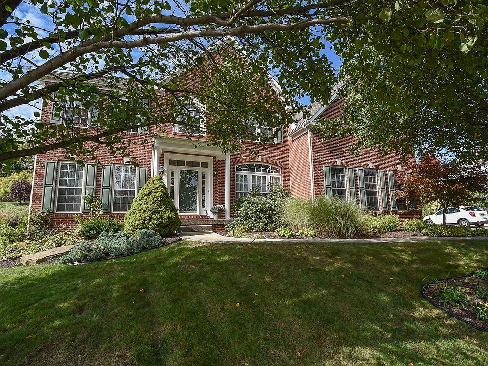 1st image of 121 Tanglewood Drive