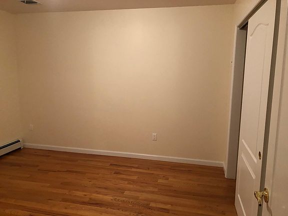 5th image of 21 Atlantic Ave