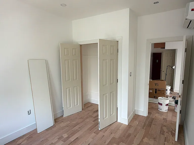1506 E 172nd St #2F — Photo 3