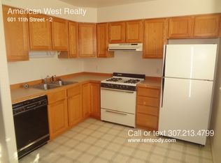 601 11th St APT 2, Cody, WY 82414
