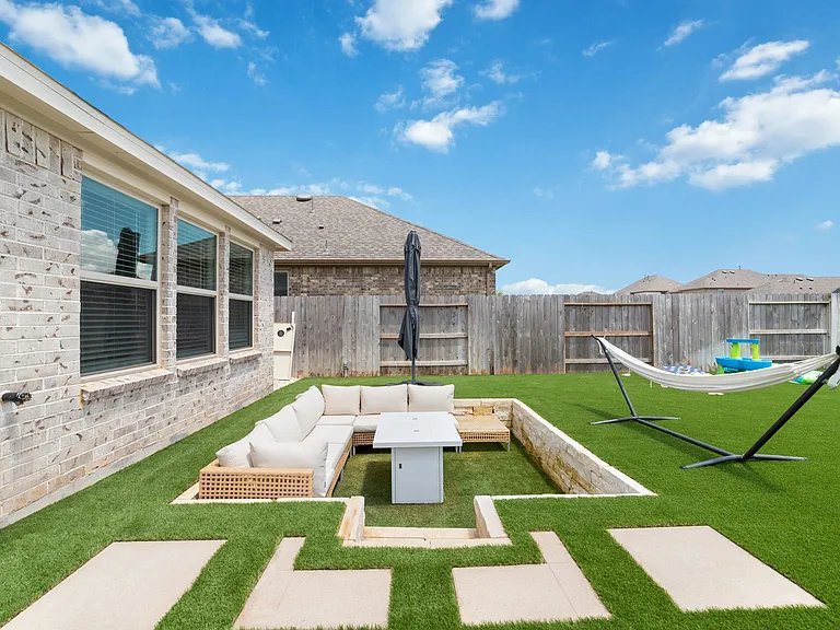 1224 Seaside Cove Ln — Photo 17