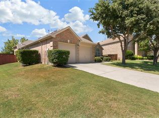 1305 Lakeridge Ln, Irving, TX 75063