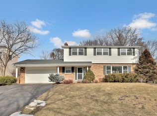 8333 Beard Rd, Bloomington, MN 55431