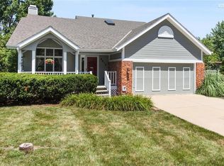 6012 W 158th St, Overland Park, KS 66223