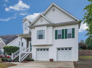 208 Towne Ridge Dr, Woodstock, GA 30188
