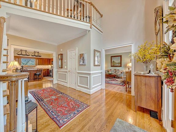 3rd image of 8115 Vista Forest Dr