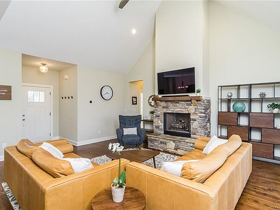 4th image of 100 Oak Springs Trl