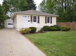 230 Dennison Ave, Akron, OH 44312
