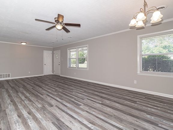 5th image of 3002 Eagle Dr