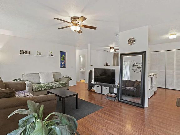3rd image of 9 Makalani Pl