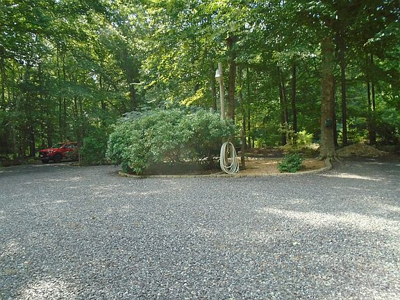 5th image of 69 Snowden Park Dr