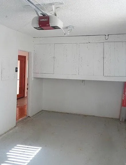 one car garage attached
