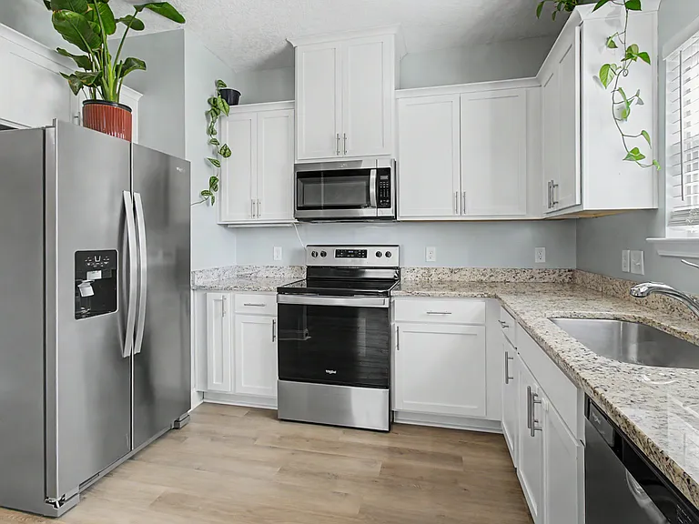 1016 Grayson Ave — Photo 7