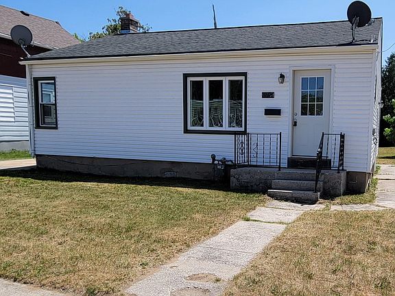 2nd image of 1931 31st St