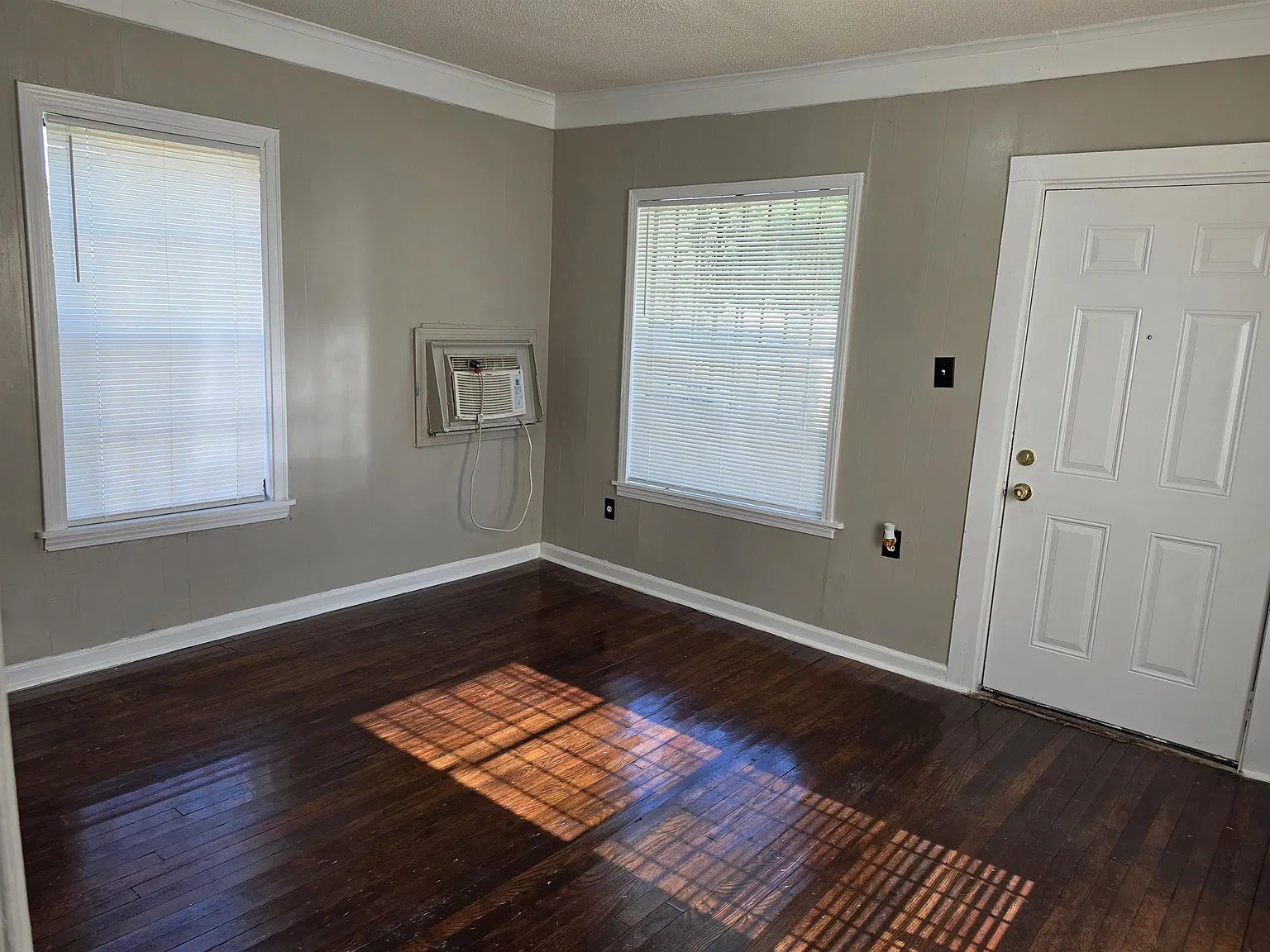 2 bed, 2.0 bath, 812 sqft, $900 — Photo 4