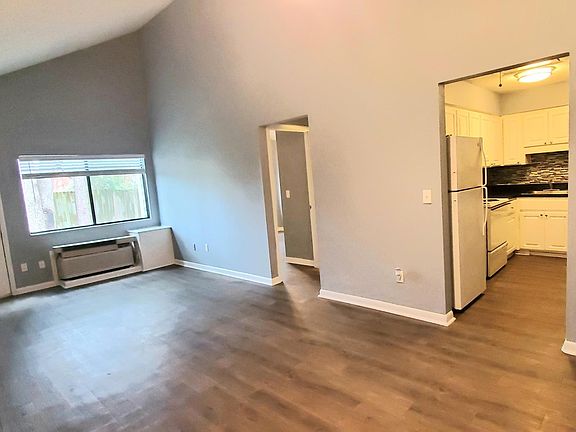 3rd image of 8291 San Jose Manor Ct #8