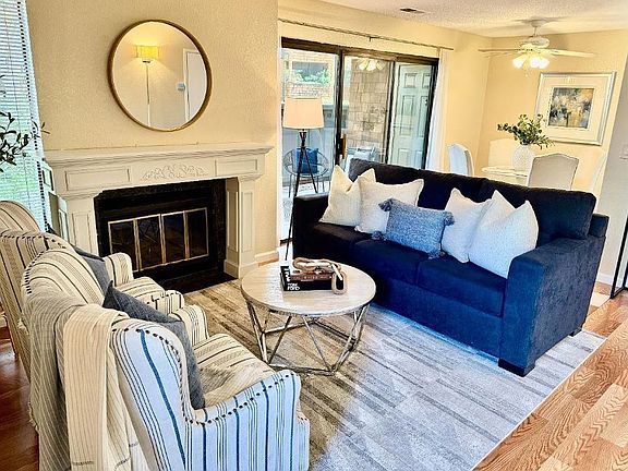 3rd image of 2305 La Terrace Cir