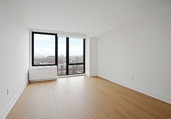 4th image of 662 Pacific St #16E