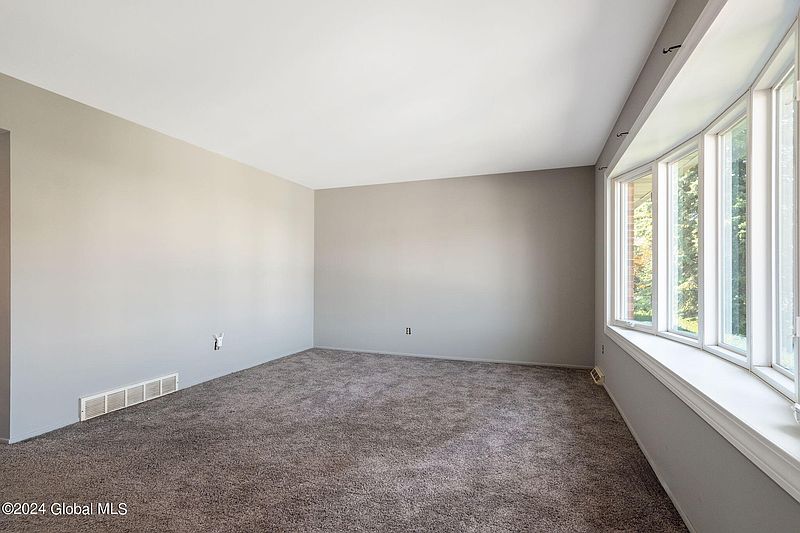 2nd image of 34 Galileo Way
