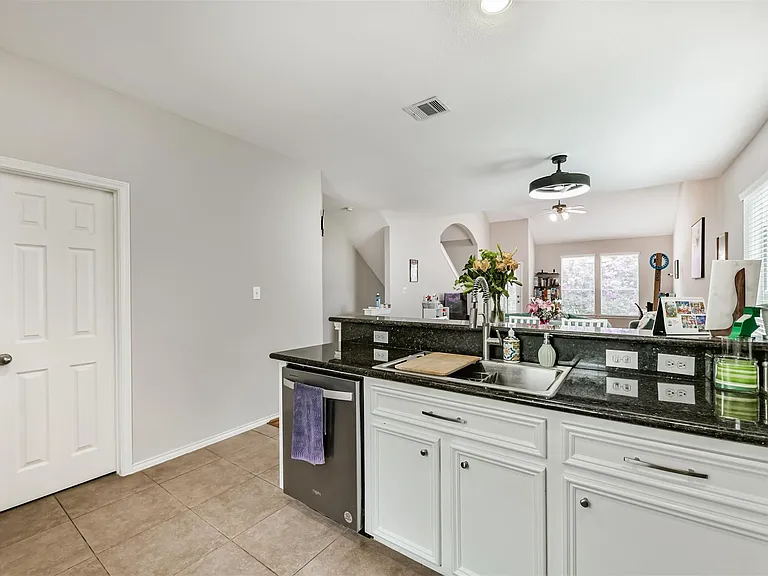 1715 Stuart St — Photo 13