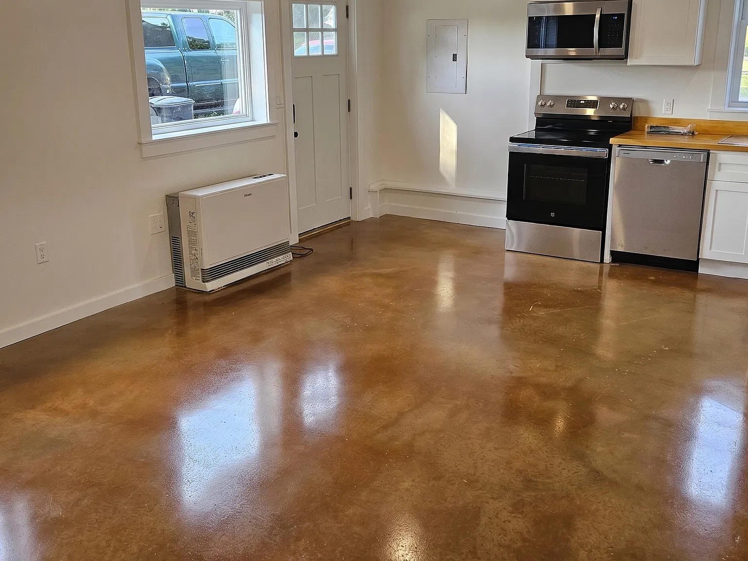 339 River Rd — Photo 3