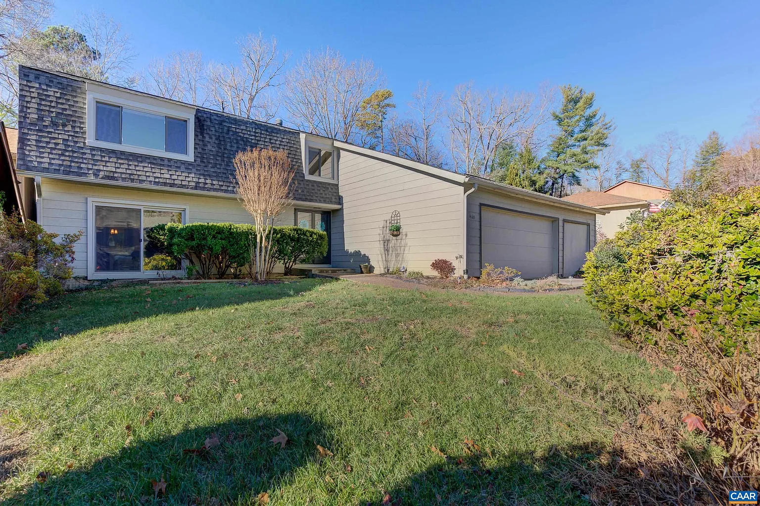 1460 Monterey Dr photo 1