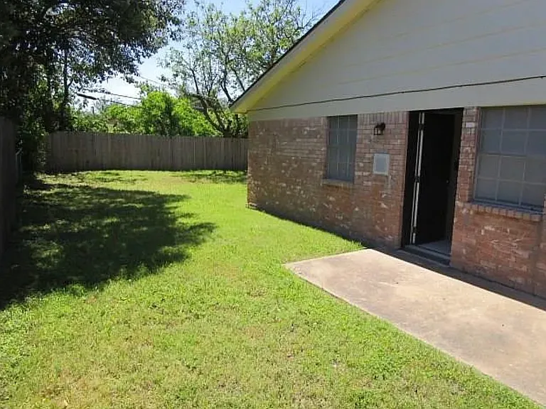 5212 Cordova Ave — Photo 16