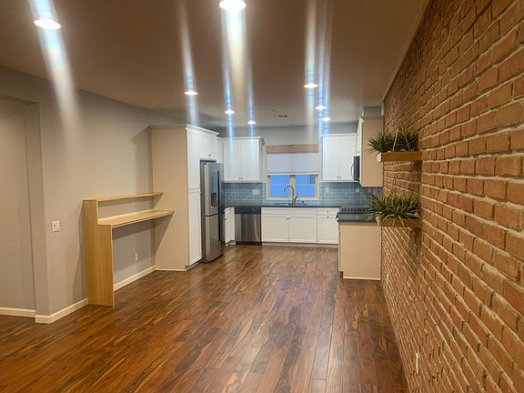 2nd image of 646 S Casita St