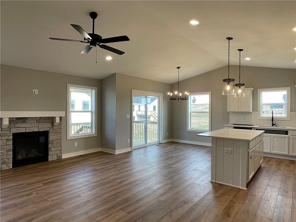 1st image of 539 Creekview Ave