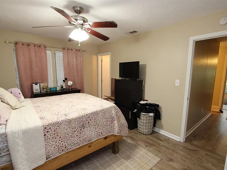 2319 Green Timbers Trl #D — Photo 17