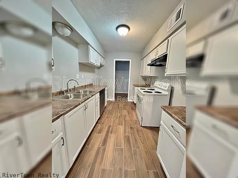 3355 Fairbanks St — Photo 8