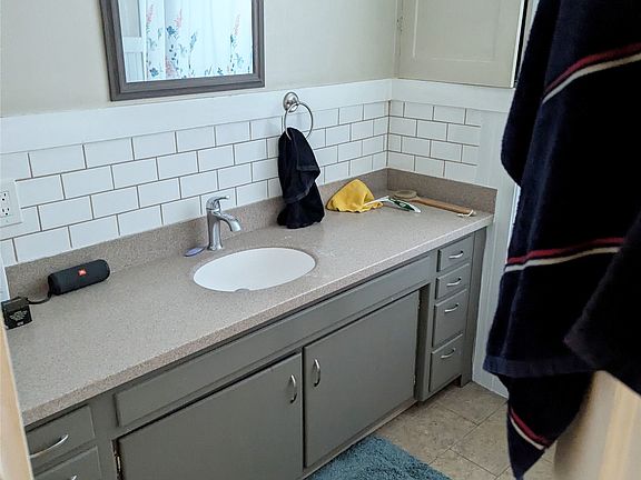 4th image of 3521 Washington Ave