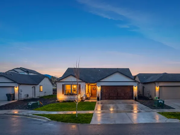 19674 E 3rd Ln, Greenacres, WA 99016