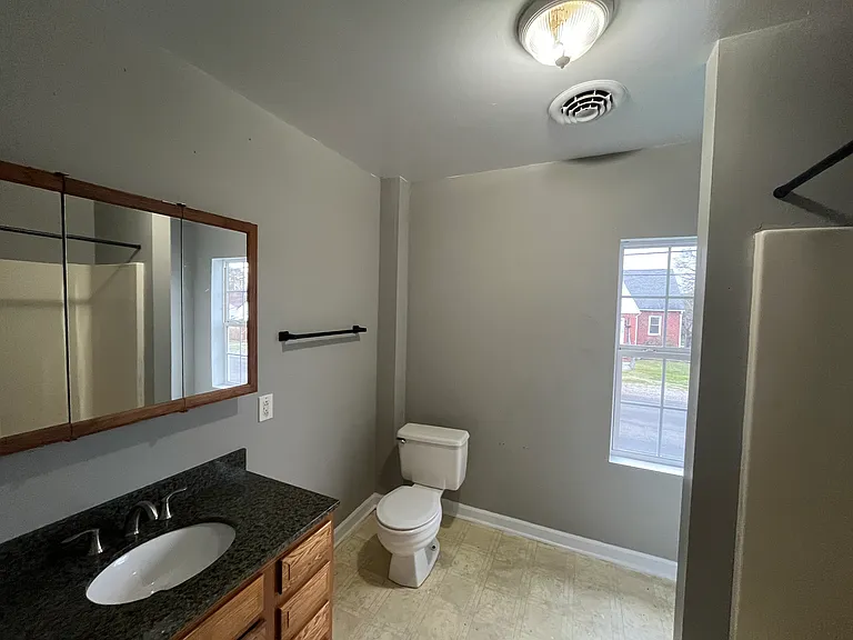 1327 Princeton Ave #2 — Photo 7