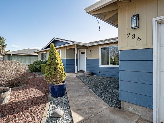 2nd image of 736 Hemlock Ave