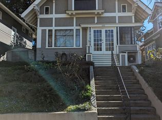 165 McGraw St, Seattle, WA 98109