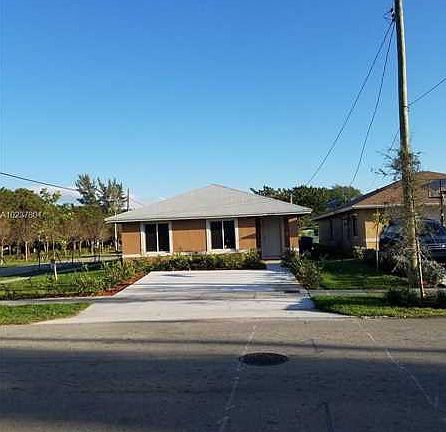 3rd image of 5779 SW 20th St
