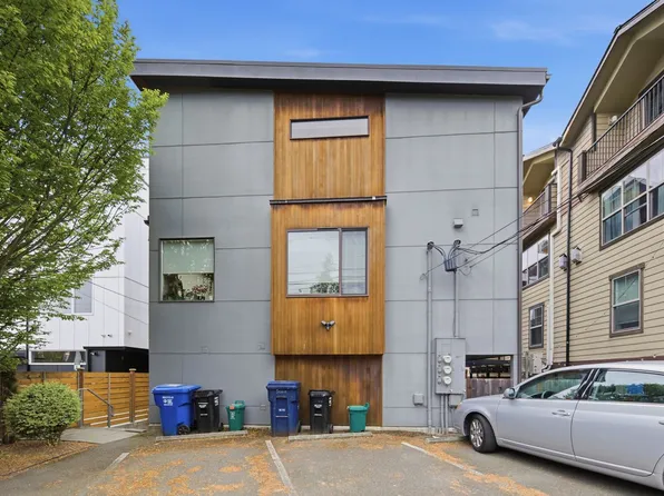 5950 California Ave SW Unit A, Seattle, WA 98136