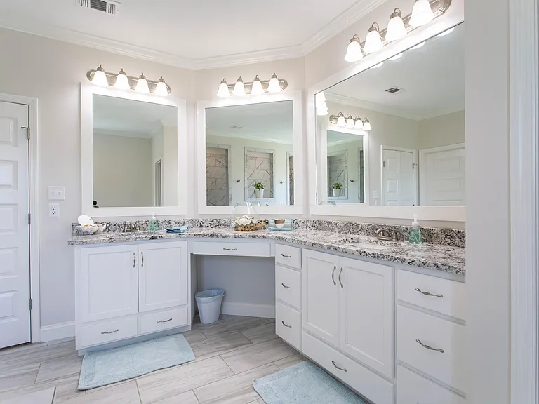 3921 Countess Ct — Photo 20